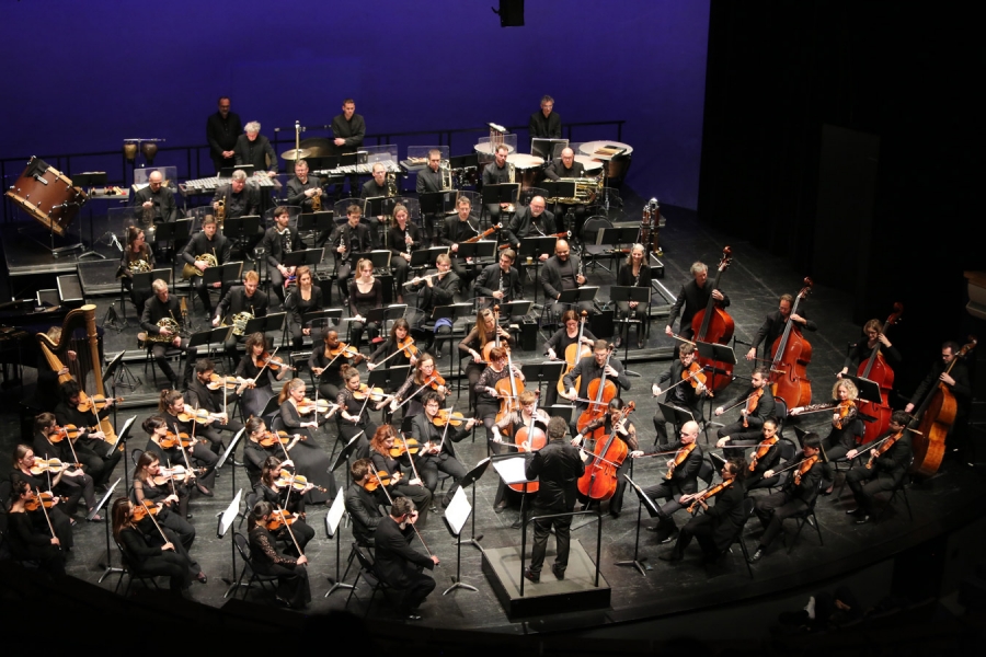 az7b3444_c_mylene-haas